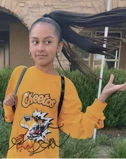 Isabella Leon autograph