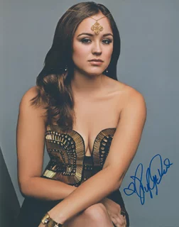 Hayley Orrantia autograph