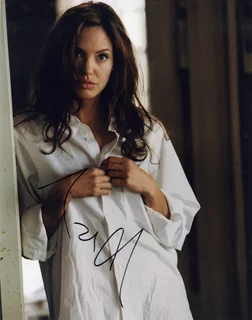 Angelina Jolie autograph