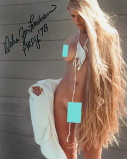 Debra Jo Fondren autograph