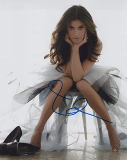 Idina Menzel autograph