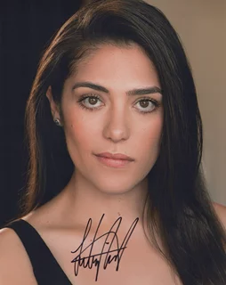 Lily Richards autograph