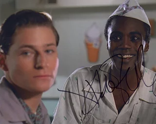 Donald Fullilove autograph