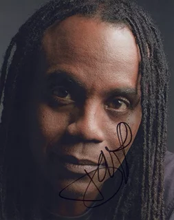 Donald Fullilove autograph