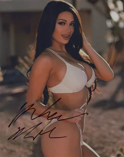 Rebecca Karalash autograph