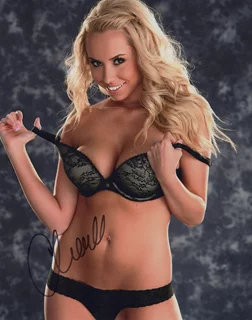 Claudia Fijal autograph