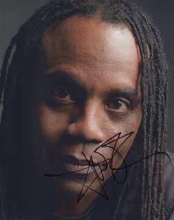 Donald Fullilove autograph