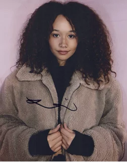 Talia Jackson autograph