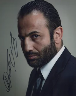 Roman Mitichyan autograph