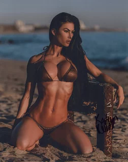 Katelyn Runck autograph