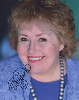 Tracy Weisert autograph