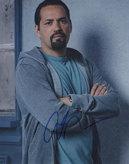 Vincent Laresca autograph