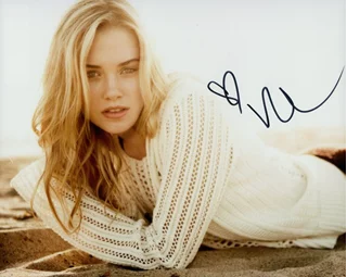 Virginia Gardner autograph