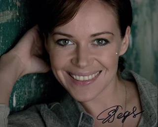 Yekaterina Rednikova autograph