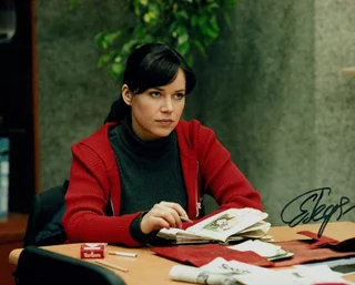 Yekaterina Rednikova autograph