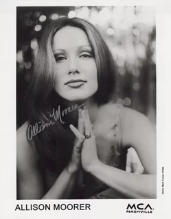 Allison Moorer autograph