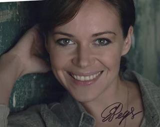 Yekaterina Rednikova autograph