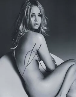 Kaley Cuoco autograph