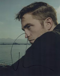 Robert Pattinson autograph