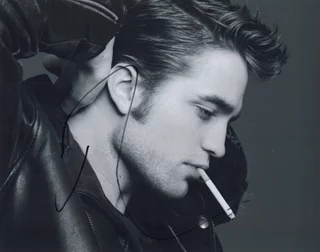 Robert Pattinson autograph