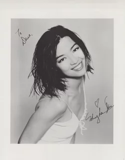 Ming-Na autograph