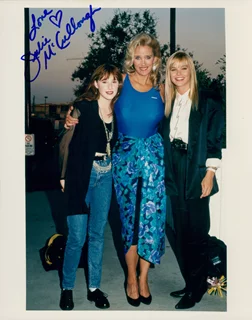 Julie McCullough autograph