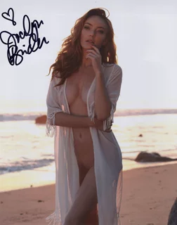 Jocelyn Binder autograph