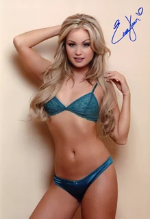Elyse Jean autograph