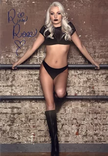 Ria Rose autograph