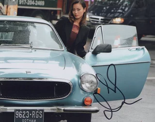 Jamie Chung autograph