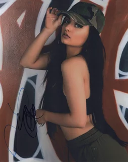 Laci Mercede autograph