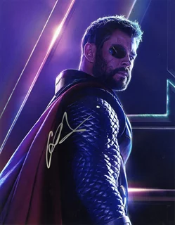 Chris Hemsworth autograph