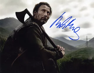 Mads Mikkelsen autograph