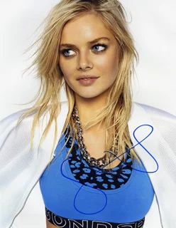 Samara Weaving autograph