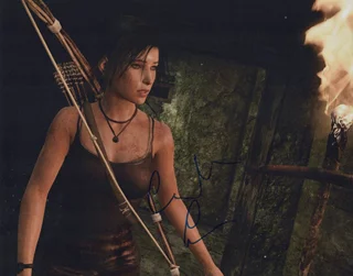 Camilla Luddington autograph