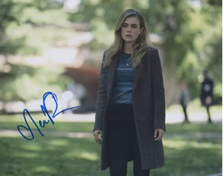 Melissa Roxburgh autograph