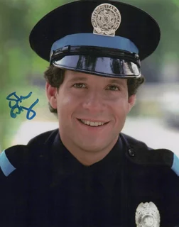 Steve Guttenberg autograph