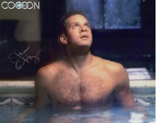 Steve Guttenberg autograph