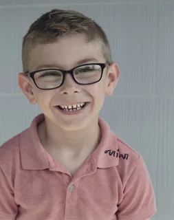 Julian Hilliard autograph