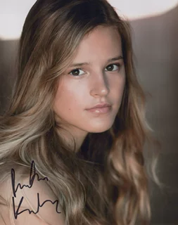 Peyton Kennedy autograph