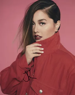 Tiana Kocher autograph