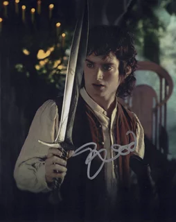 Elijah Wood autograph