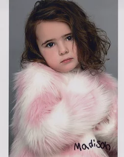 Madison Friedman autograph