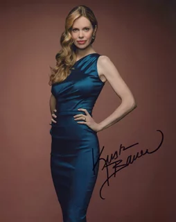 Kristin Bauer autograph