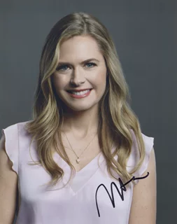 Maggie Lawson autograph