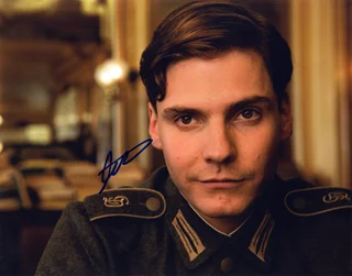 Daniel Bruhl autograph