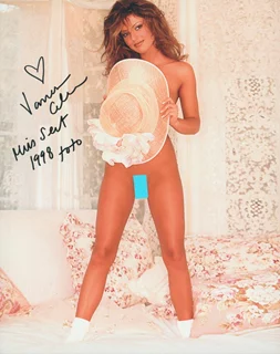 Vanessa Gleason autograph