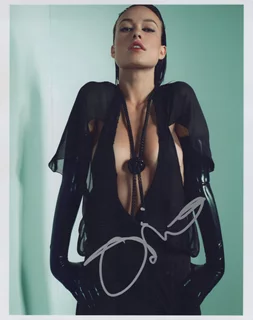 Olivia Wilde autograph