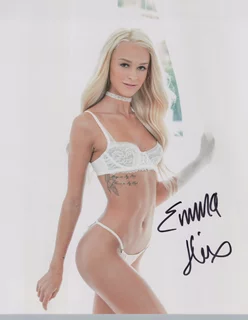 Emma Hix autograph