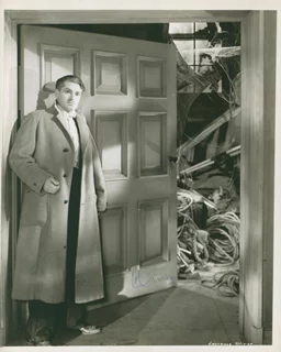 Laurence Olivier autograph